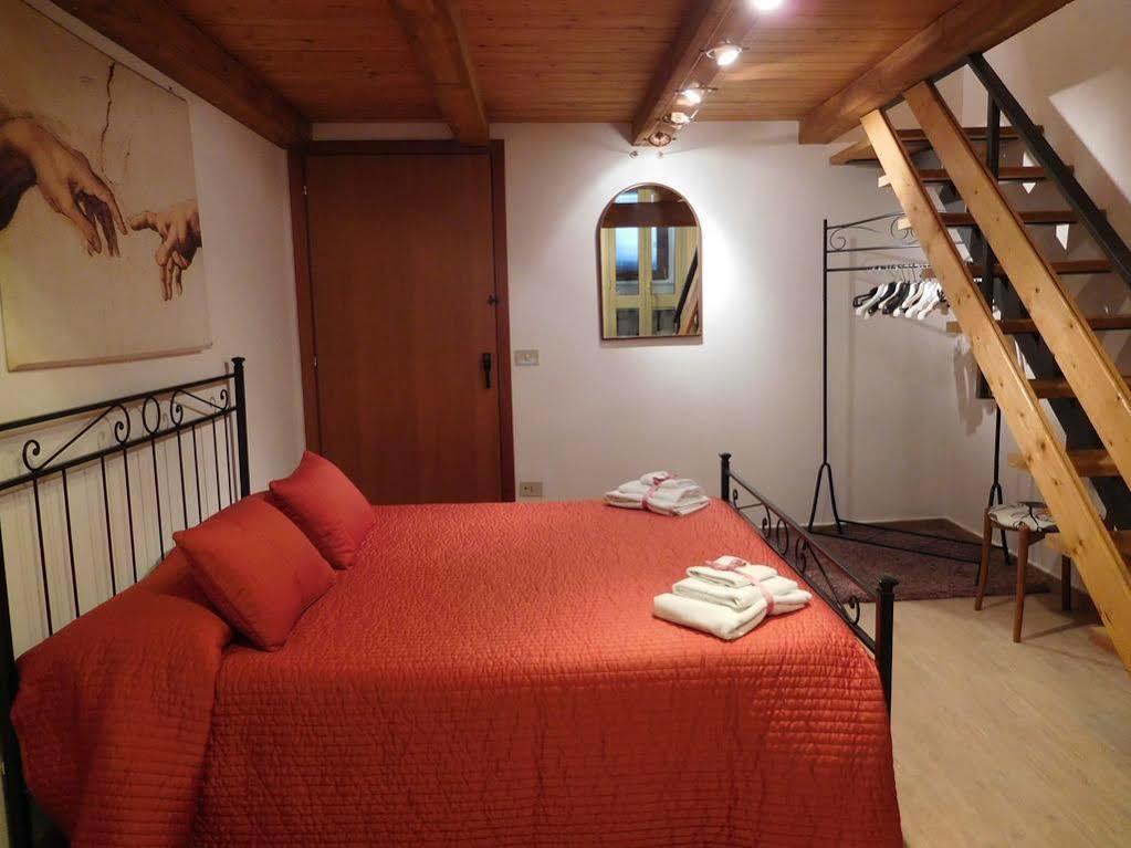 B&B Vinci โนโต ภายนอก รูปภาพ